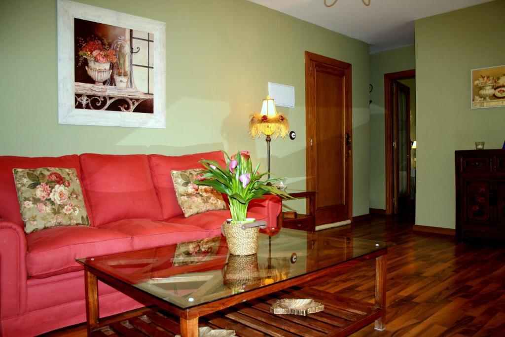 El Horreo Apartment Miraflores de la Sierra Bilik gambar